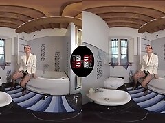 Gorgeously Beautiful Chiara Takes A Warm Bath - Leg and Foot Fetish VR