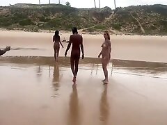 Pitbull Porn And Loira Luxx In Fudendo A Gostosa Na Praia Com Todo Mundo Vendo 12 Min
