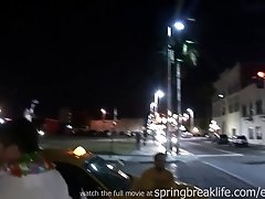 Bikini Butt Shake Contest with sexy teenager