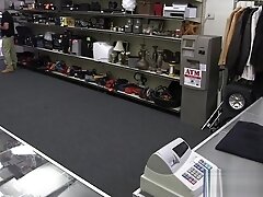 Broker gives cutie cash for servicing his rock solid cock