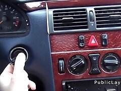 Dude fucks amateur babe in the car in public