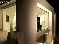 Queutard baise ferocement la jolie Jade Laroche