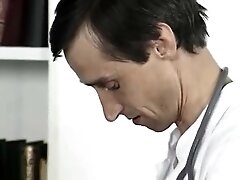 pregnant lady doing a threesome